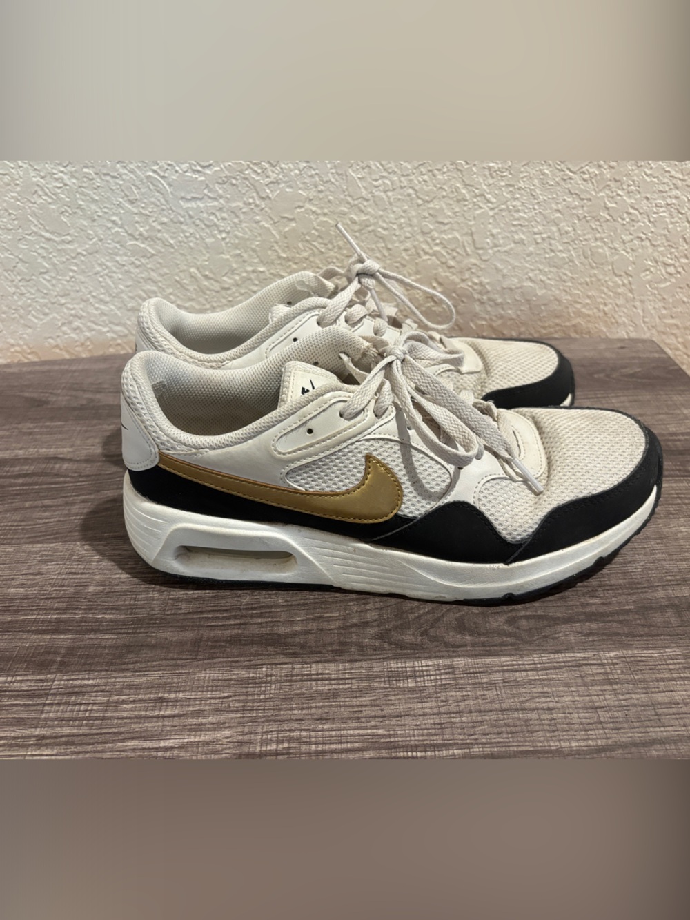 Nike Women's White, Black and Gold Mesh Sneakers